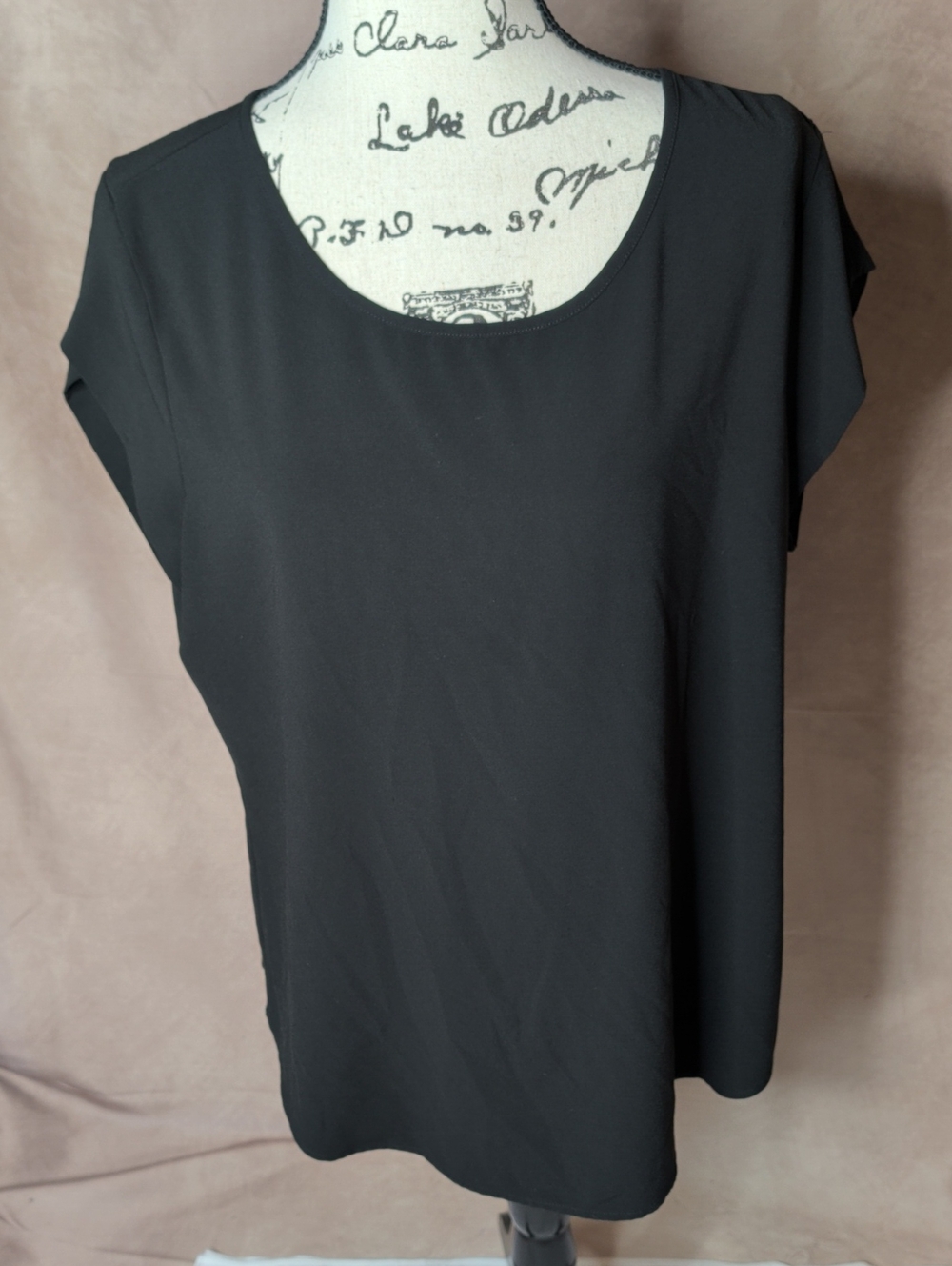 Chico's Black Cap Sleeve Blouse Size Large